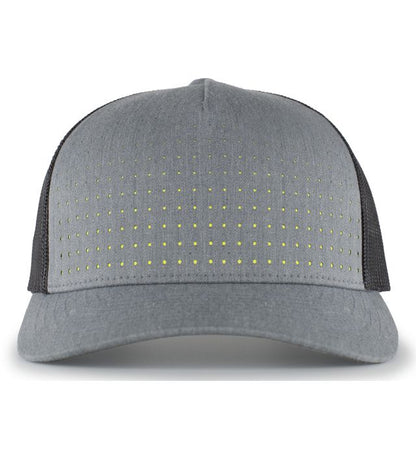 Gorra Trucker Snapback de 5 Paneles Perforada 105P